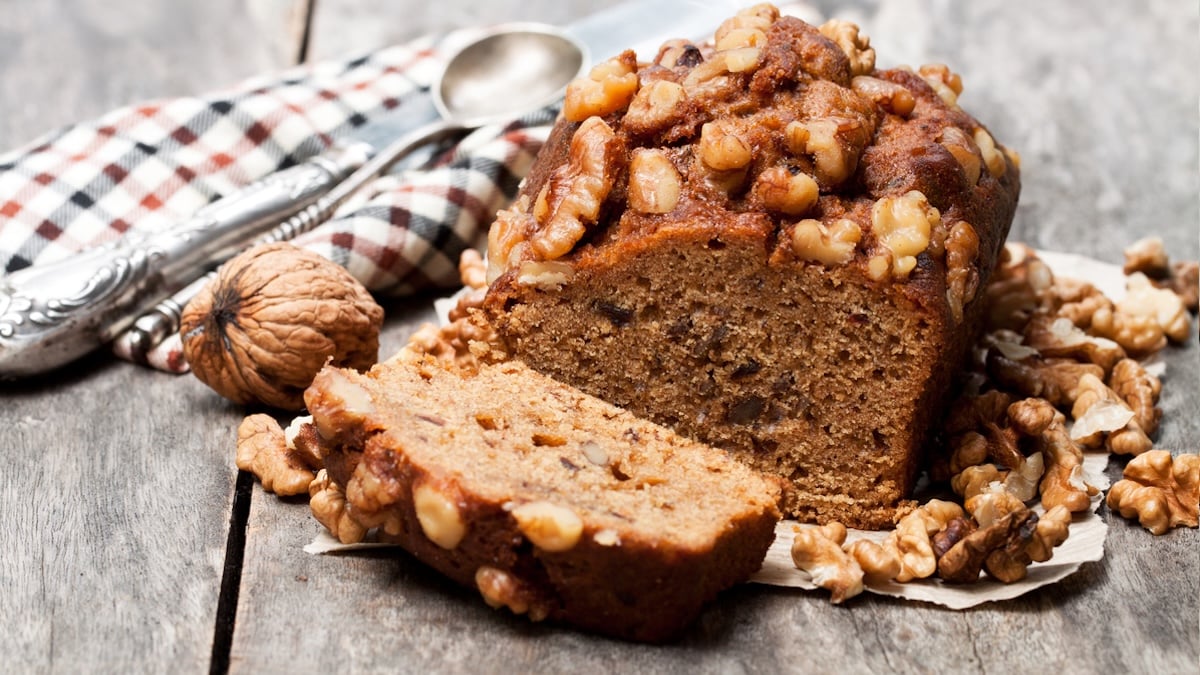 Cake à la patate douce, noix de pécan et épices