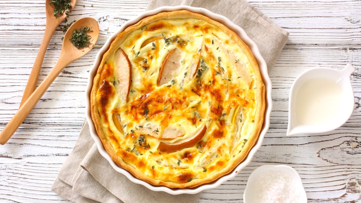 Quiche aux poires et au brie