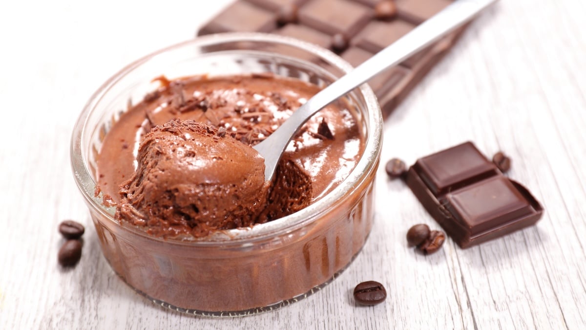 Voici la recette inratable pour une mousse au chocolat gourmande et onctueuse