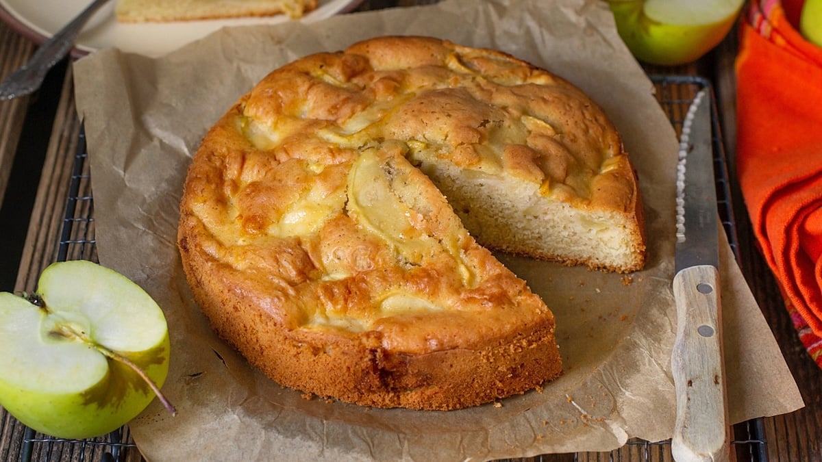 Gâteau aux pommes et à la cannelle