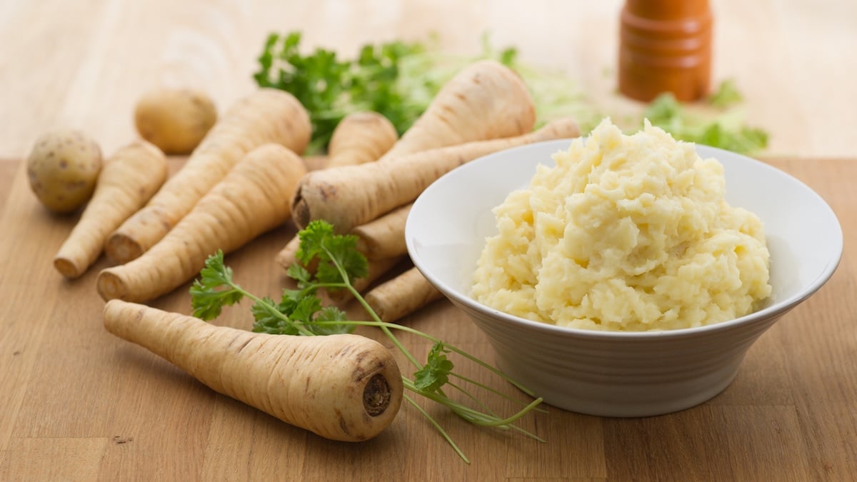 Goûtez à la douceur de la purée de panais pour le dîner, c'est super facile et très savoureux !