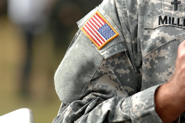  Insigne du drapeau américain sur un uniforme militaire 