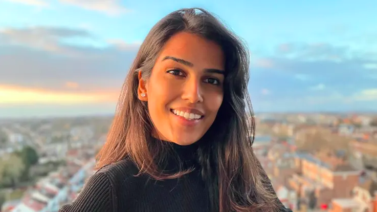 Selfie de Nischa Shah, ancienne employée de banque reconvertie en youtubeuse