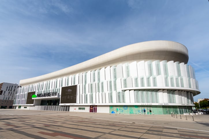 Stade couvert de Paris La Défense Arena (Nanterre), où se déroulent les épreuves de natation des JO de Paris