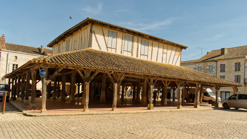 Les halles de Villeréal