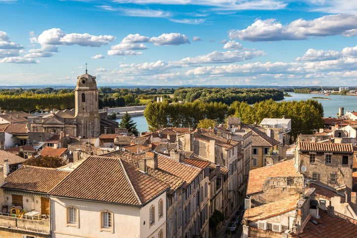 Vue aérienne de la ville d'Arles