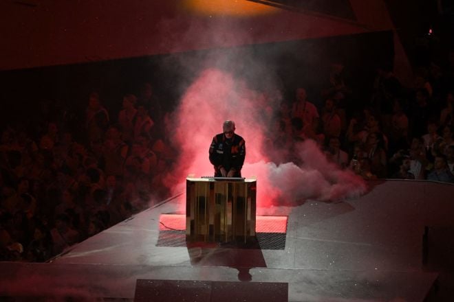 Kavinsky sur la scène du Stade de France lors de la cérémonie des JO de Paris 2024