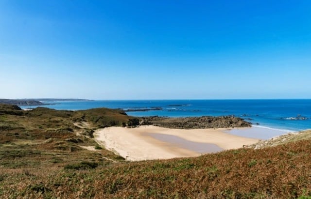  Vue sur la plage de Fosse de Plévenon 