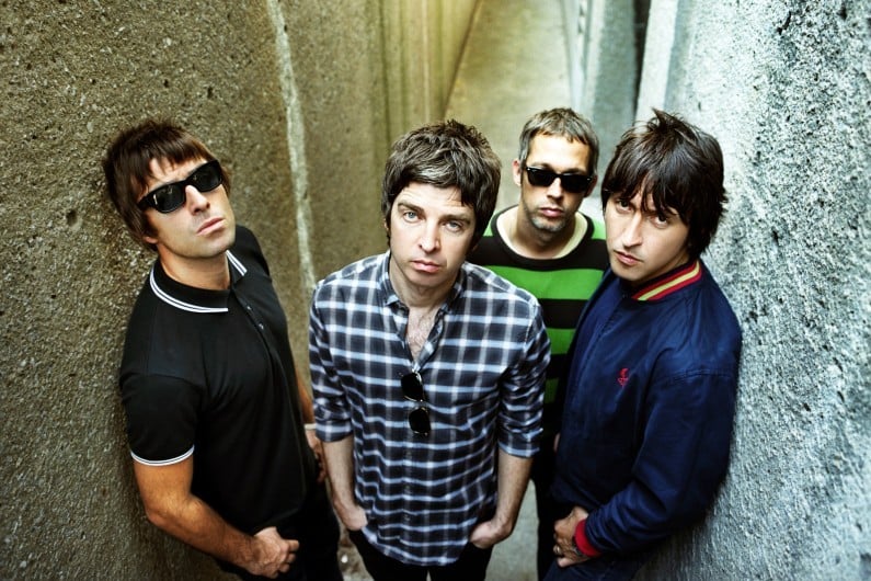 Le groupe de rock britannique Oasis