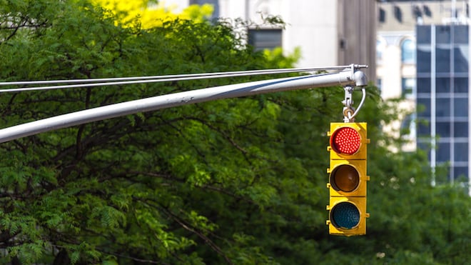 Un feu de signalisation