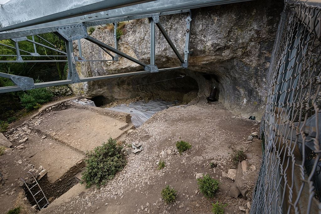 Grotte Mandrin, située à Malataverne (Drôme)