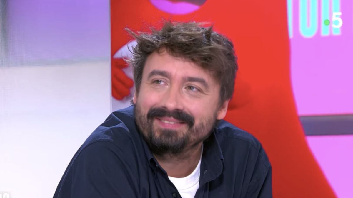 Victor Le Masne sur le plateau de « C l’Hebdo »