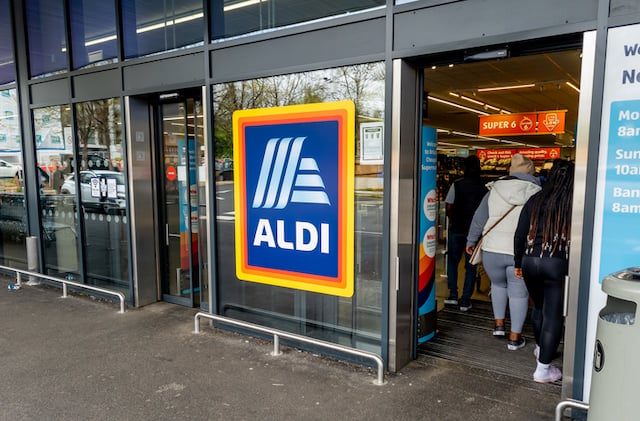 Entrée d’un magasin Aldi 