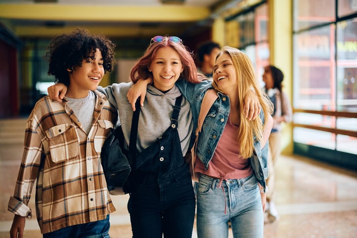 Trois jeunes amis