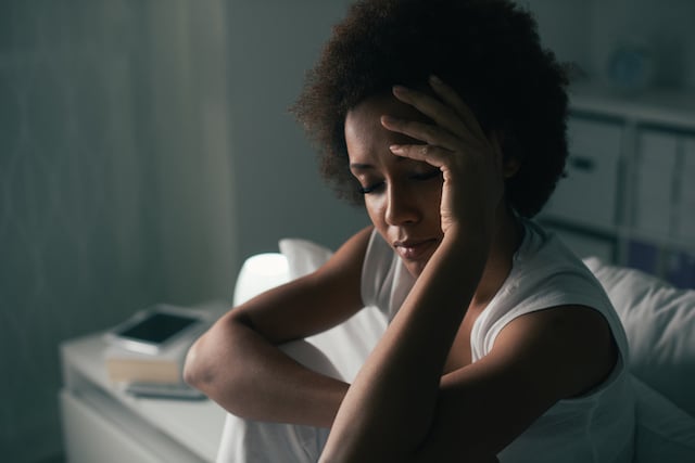 Une femme souffrant de troubles du sommeil