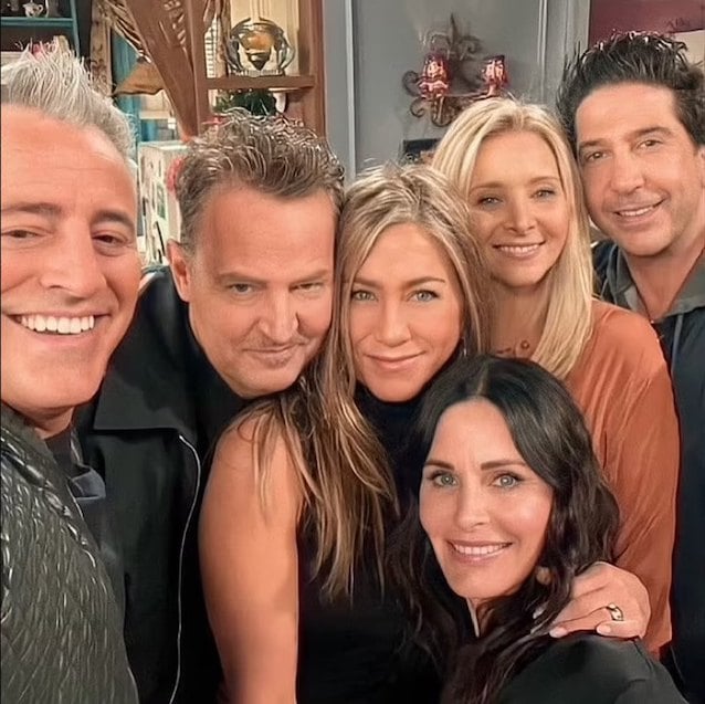 Image des retrouvailles des six acteurs de la série Friends