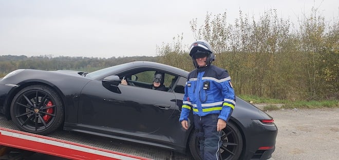 Un automobiliste, déguisé en Batman, arrêté pour excès de vitesse par les gendarmes