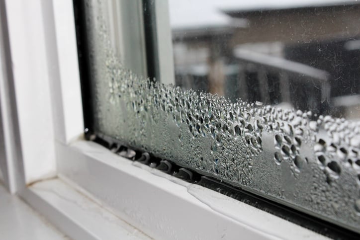 La condensation sur une fenêtre