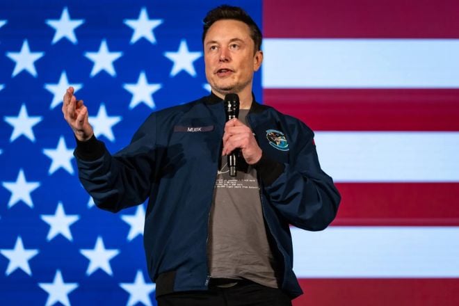 Elon Musk lors d'un discours