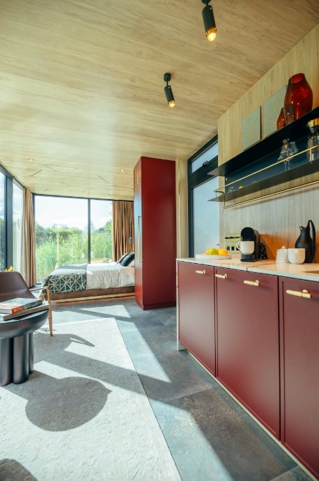 Intérieur de la tiny house, développée par la société estonienne ÖÖD House