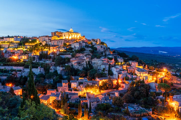 Gordes la nuit