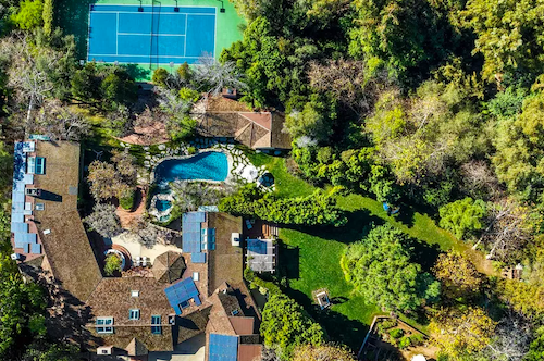 Vue aérienne de la villa de Jim Carrey