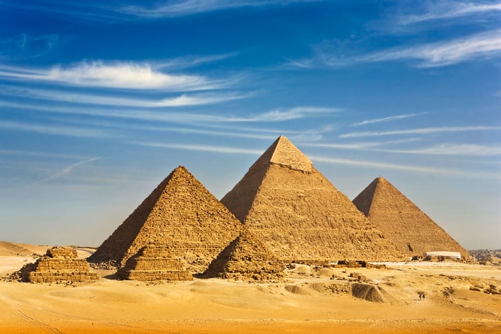 Des pyramides en Egypte