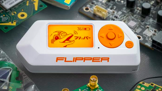 Le Flipper Zéro, un boîtier de piratage controversé