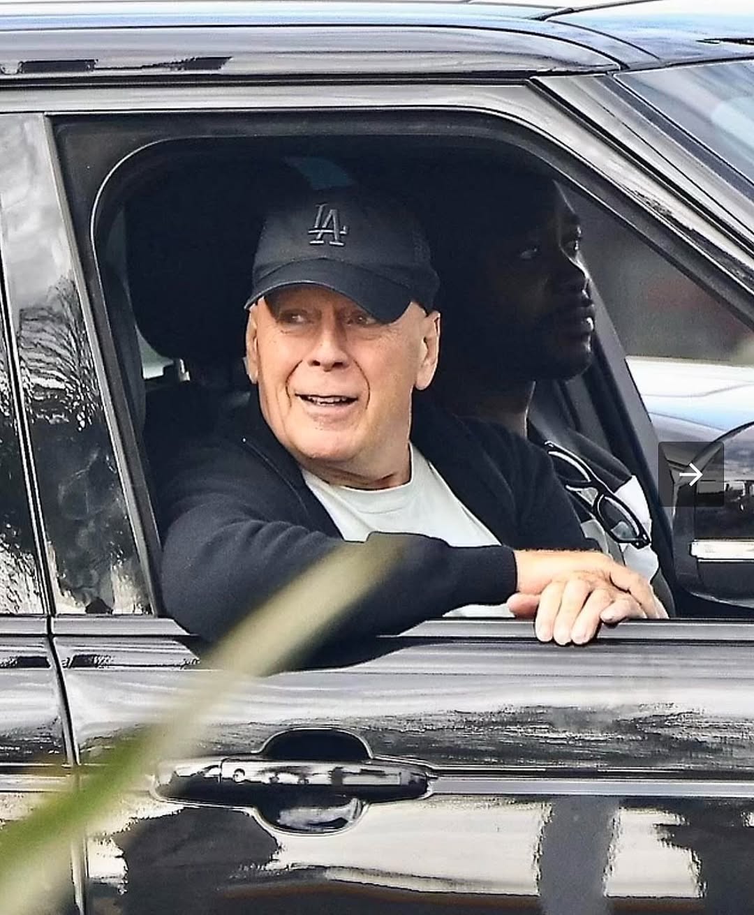 Bruce Willis dans une voiture