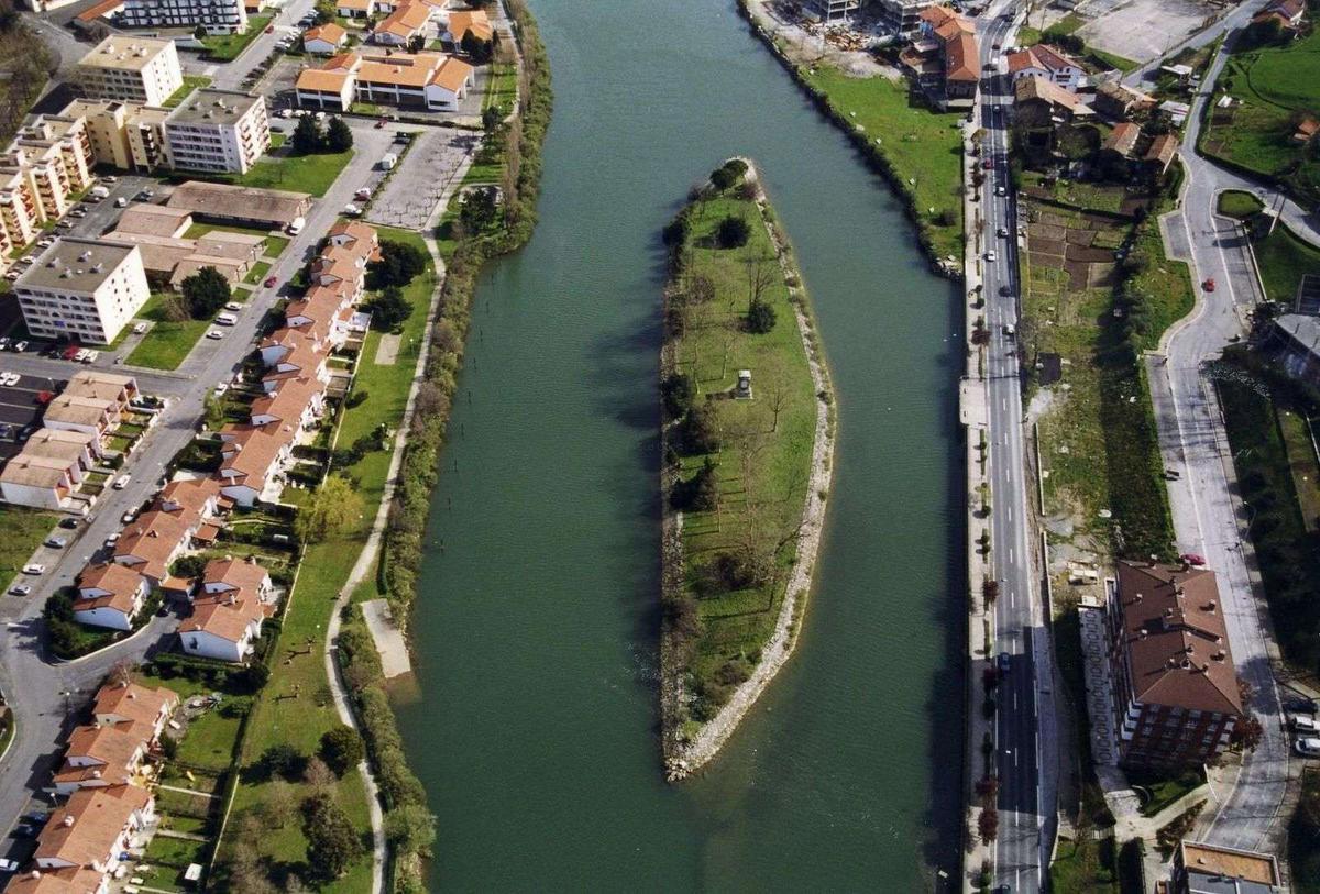 L'île des Faisans vue du ciel