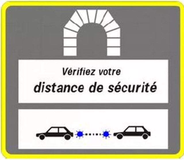 Panneau de signalisation 