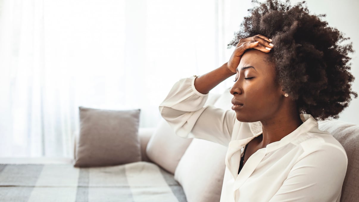 Une femme qui souffre du manque de sommeil 