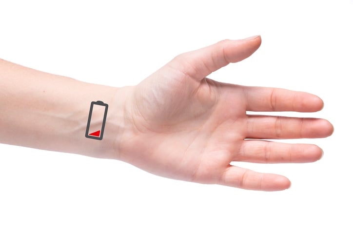 Tatouage numérique représentant une batterie (image d'illustration)