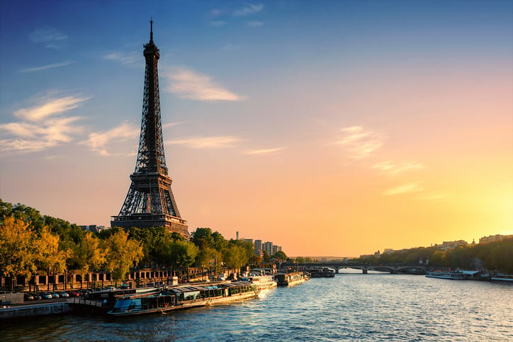 La Tour Eiffel au coucher du soleil