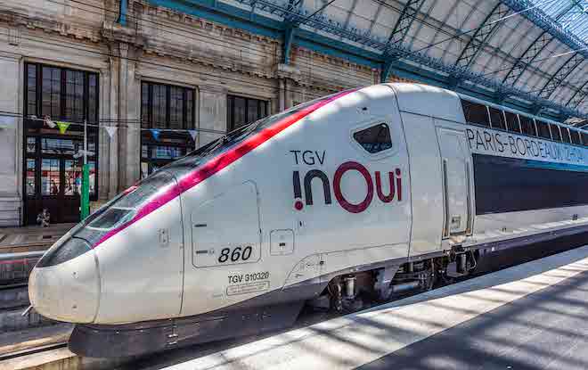 Un TGV INOUI