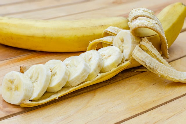 Une banane épluchée 