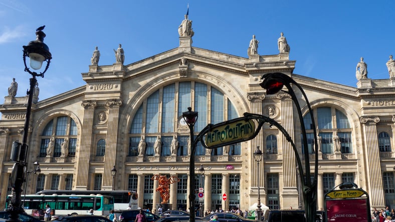 Façade de la gare du Nord, à Paris