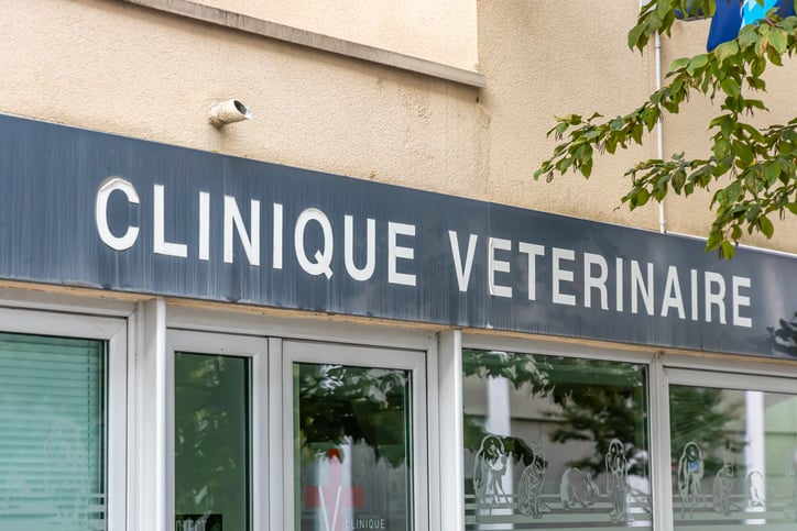 Façade d'une clinique vétérinaire 