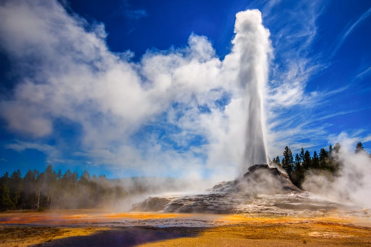 Un geyser au parc de Yellowstone