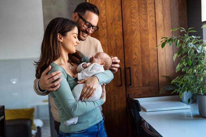 Des parents et un bébé