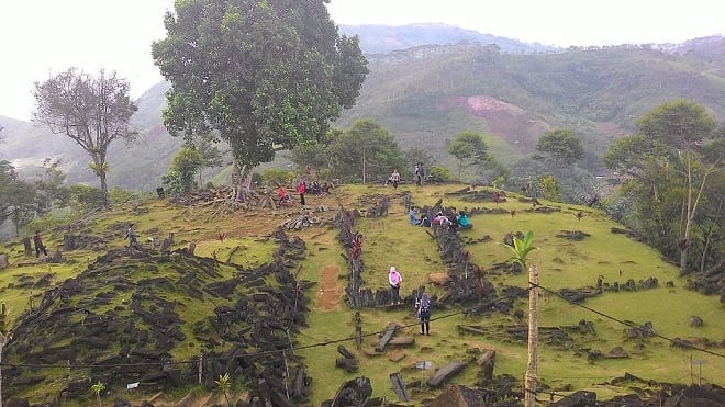 Site archéologique de Gunung Padang