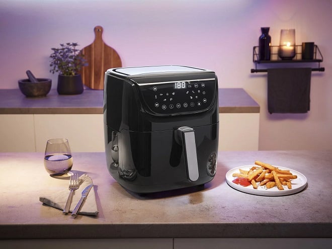 robot Airfryer Lidl posé sur une table