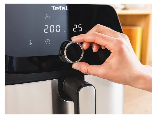 cadran numérique sur leAirfryer Tefal vendu chez Lidl