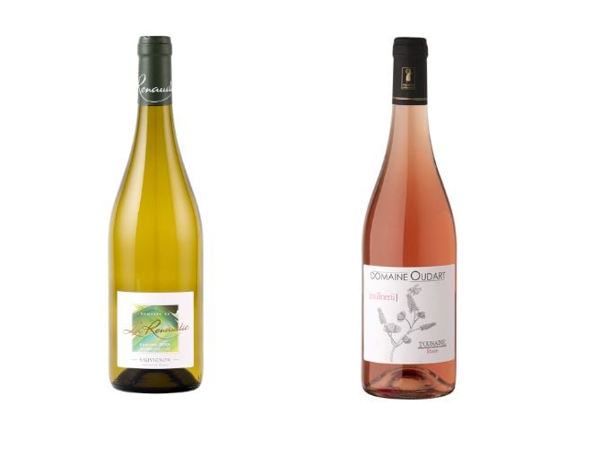 deux bouteilles de vins de Touraine