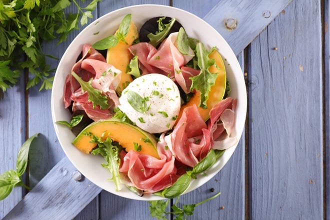 salade de melon, jambon et burrata