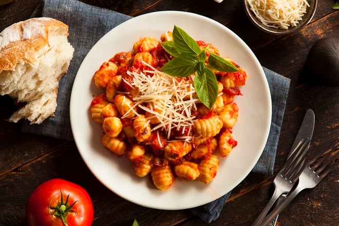 assiette de gnocchis à la sauce tomate