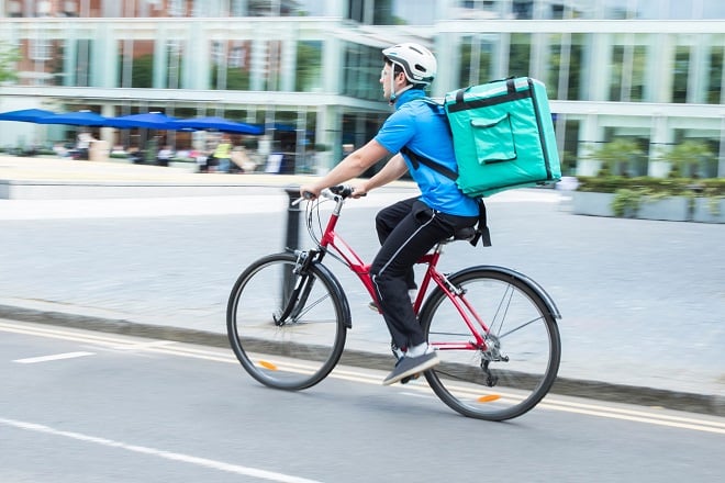 coursier à vélo