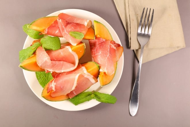 assiette de melon au jambon cru