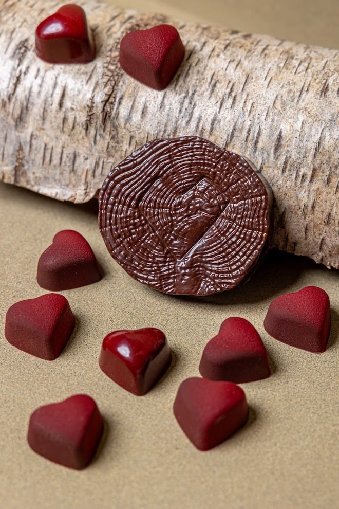 assortiment de chocolats pour la Saint-Valentin de la chocolaterie Alléno & Rivoire