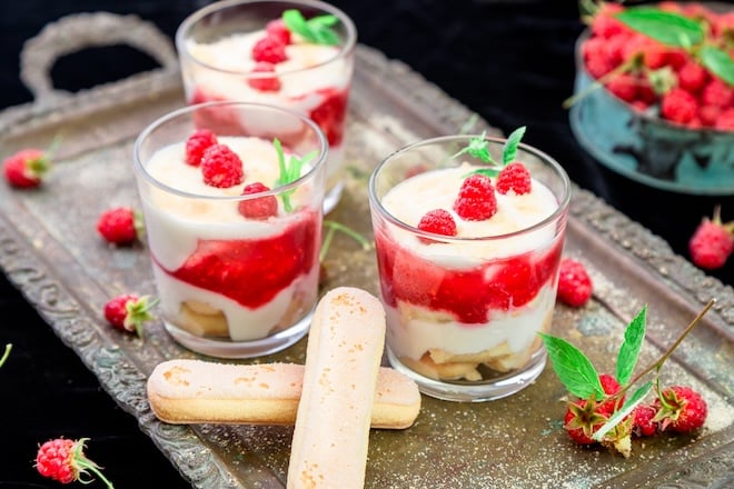 verrine de tiramisu aux framboises